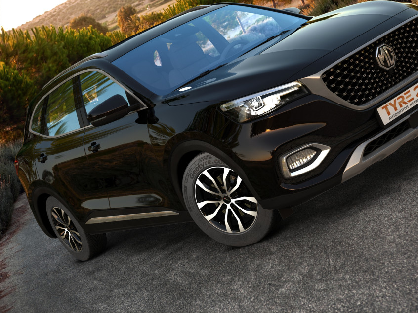 UTECA (U)|Schwarz Poliert 17