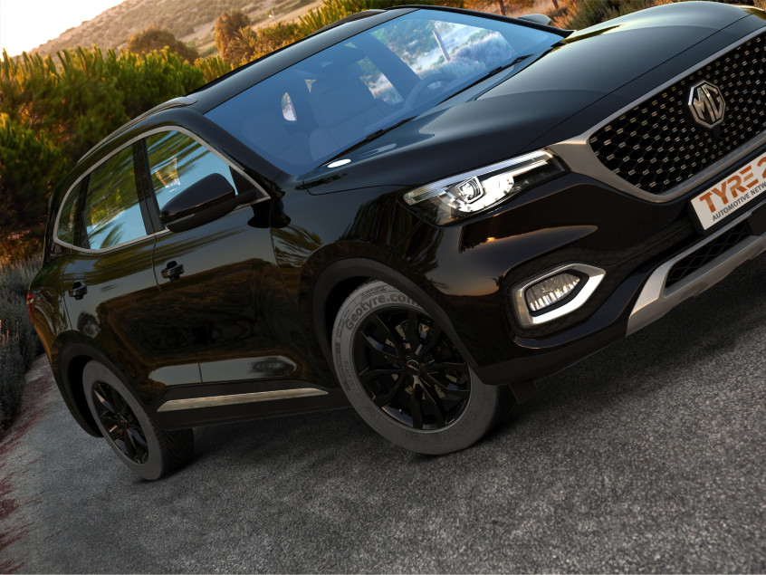 UTECA (U)|Schwarz 17