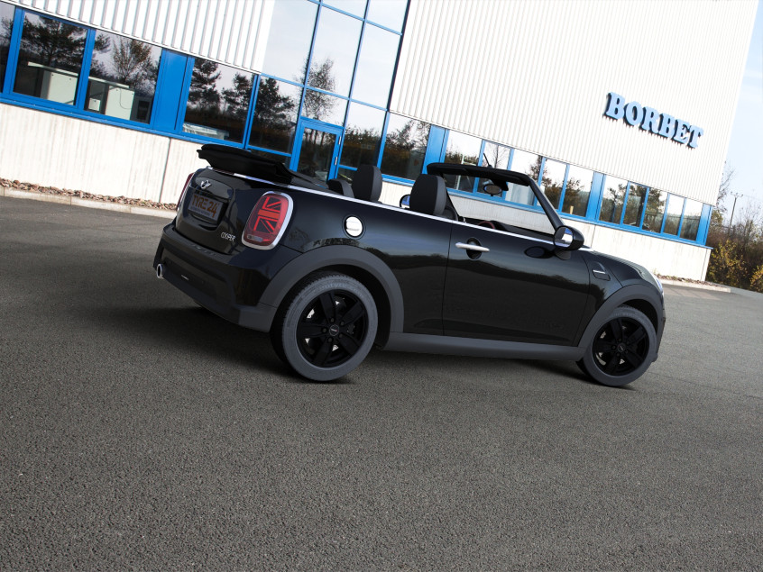 QUANTRO (Q)|Schwarz Matt 16