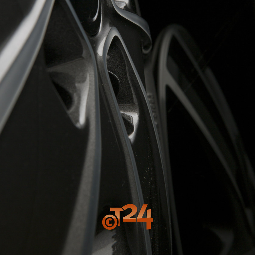 CWG|Mistral Anthracite Polished 16