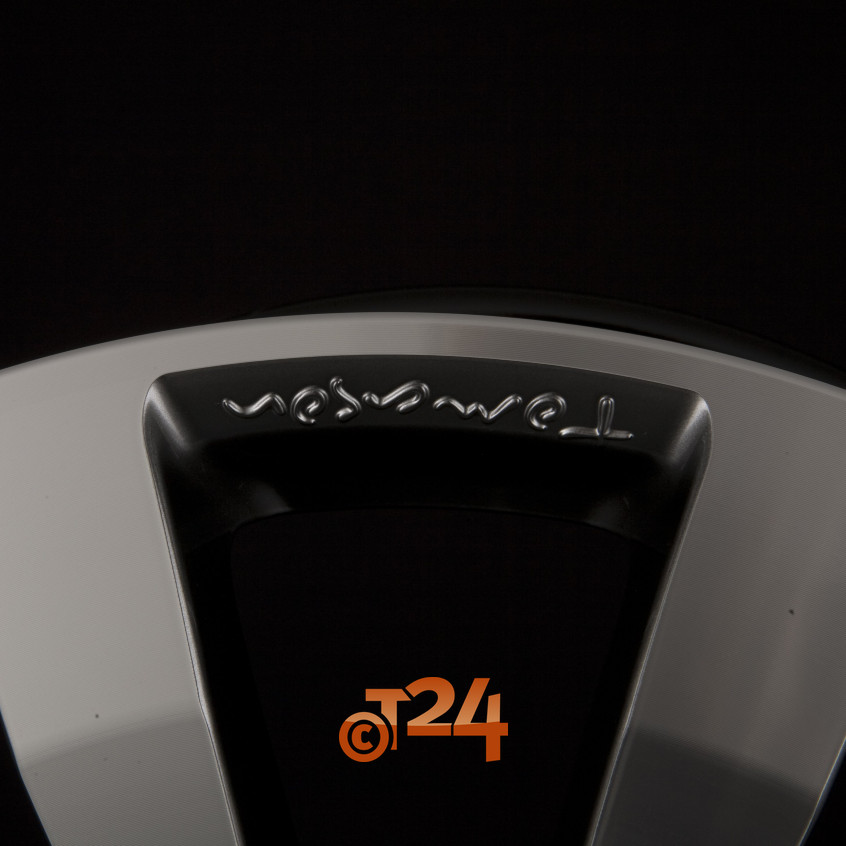 TN4|Hyperblack Polished 20