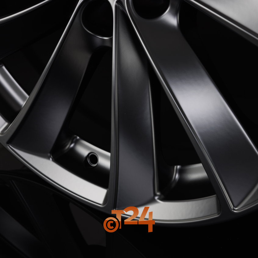 LUNARIS|Racing-Schwarz 19