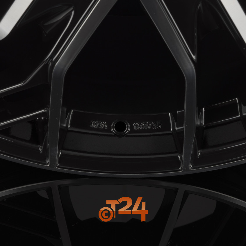 V7|Glossy Black Machined 19