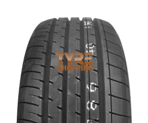 YOKOHAMA AE61 235/55 R18 100V
